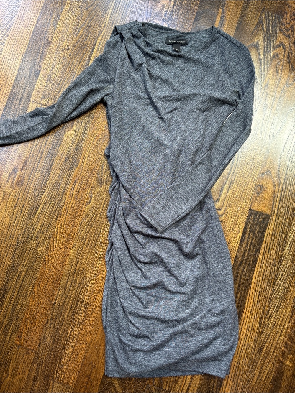 Banana Republic Gray Long-Sleeve Ruched Knit Dress xs